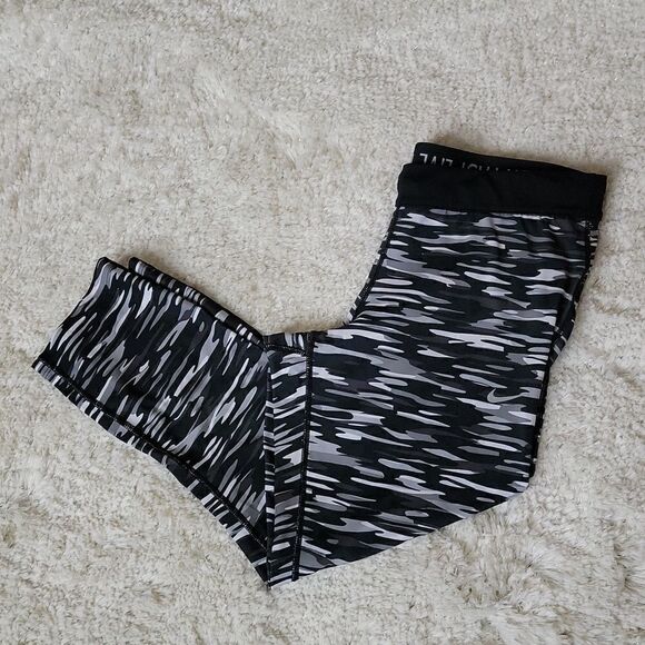 NIKE WOMEN'S MID-RISE BLACK GRAY STATIC DRI-FIT 7/8 LEGGINGS,  SIZE MEDIUM - Picture 1 of 7